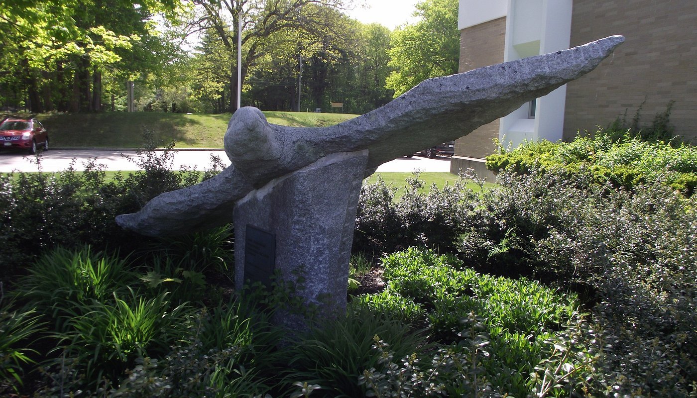 Eagle sculpture by Cabot Lyford